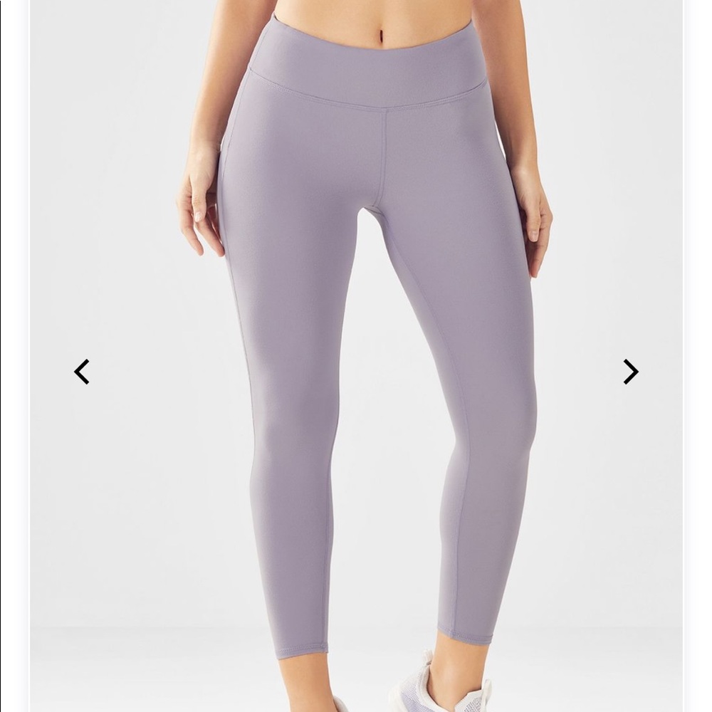 Fabletics Salar Solid Powerform Capri